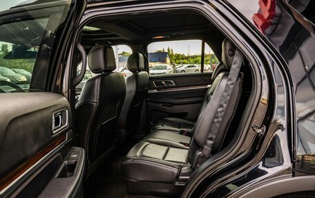 Ford Explorer VI, 2017 год, 2 670 000 рублей, 13 фотография