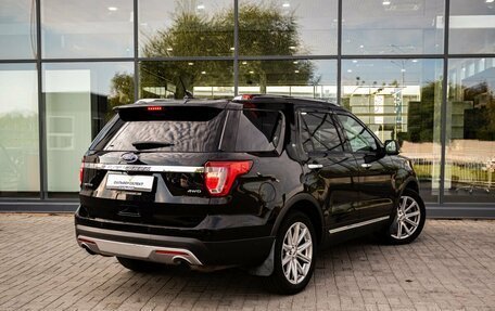 Ford Explorer VI, 2017 год, 2 670 000 рублей, 2 фотография