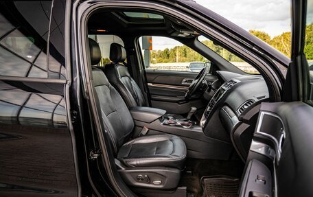 Ford Explorer VI, 2017 год, 2 670 000 рублей, 10 фотография