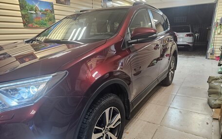 Toyota RAV4, 2018 год, 2 550 000 рублей, 4 фотография
