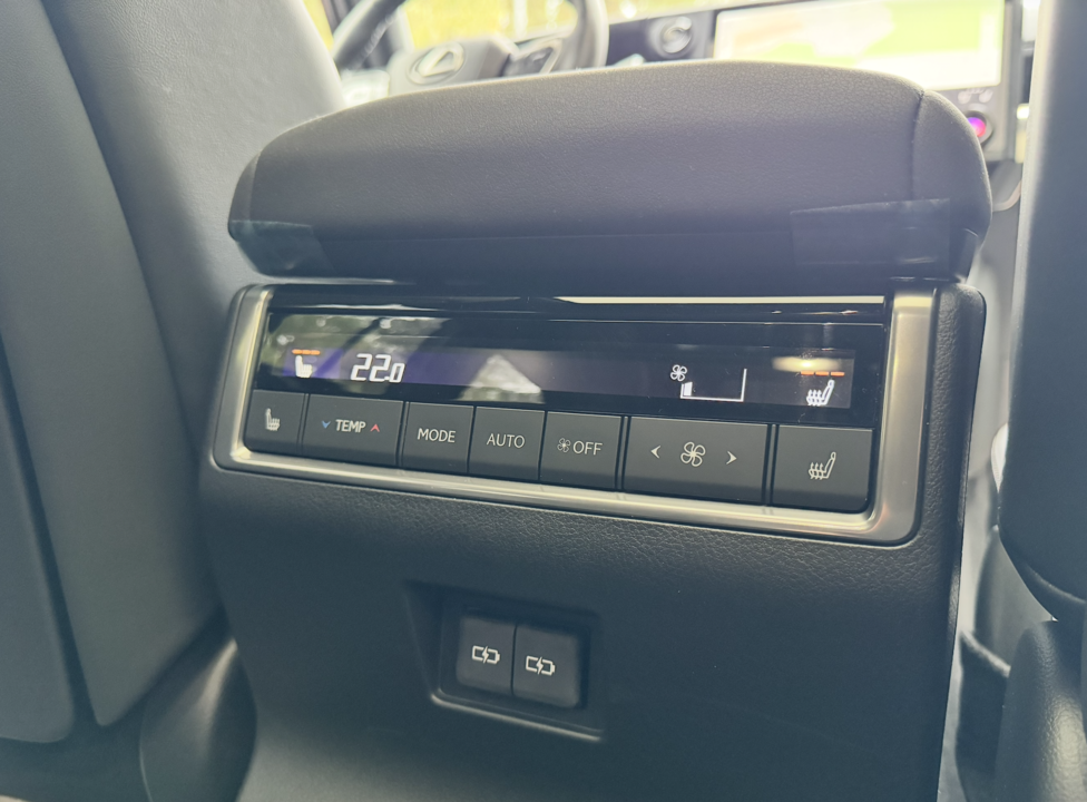 Lexus GX II рестайлинг 2, 2024 год, 16 700 000 рублей, 5 фотография