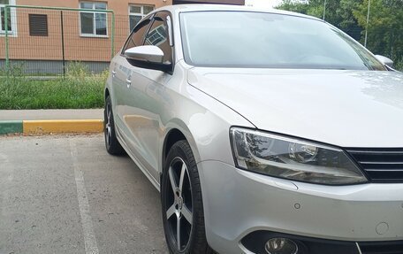 Volkswagen Jetta VI, 2012 год, 1 155 000 рублей, 2 фотография