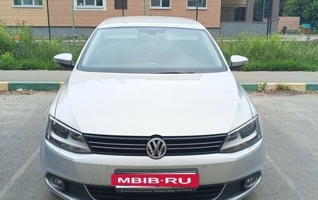 Volkswagen Jetta VI, 2012 год, 1 155 000 рублей, 17 фотография