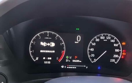 Honda Vezel, 2023 год, 1 800 000 рублей, 9 фотография