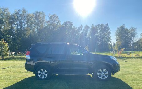 Toyota Land Cruiser Prado 150 рестайлинг 2, 2010 год, 2 450 000 рублей, 6 фотография