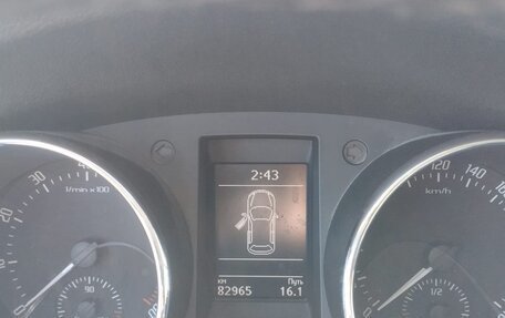 Skoda Yeti I рестайлинг, 2014 год, 1 300 000 рублей, 11 фотография