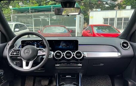 Mercedes-Benz GLB, 2021 год, 2 100 000 рублей, 7 фотография