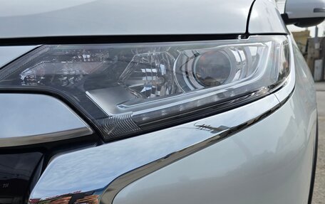 Mitsubishi Outlander III рестайлинг 3, 2019 год, 2 800 000 рублей, 10 фотография