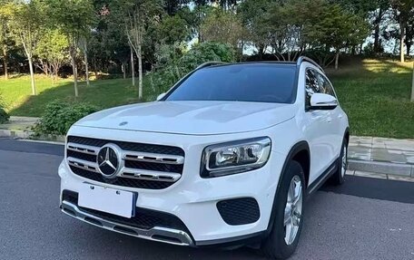 Mercedes-Benz GLB, 2021 год, 2 430 000 рублей, 3 фотография