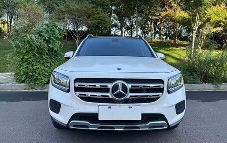 Mercedes-Benz GLB, 2021 год, 2 430 000 рублей, 2 фотография