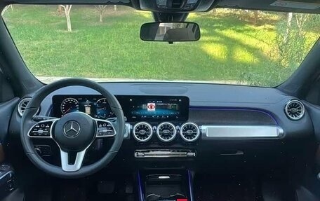 Mercedes-Benz GLB, 2021 год, 2 430 000 рублей, 8 фотография