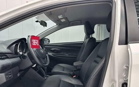 Toyota Yaris XP150 рестайлинг, 2022 год, 1 499 000 рублей, 7 фотография