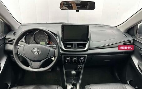 Toyota Yaris XP150 рестайлинг, 2022 год, 1 499 000 рублей, 9 фотография