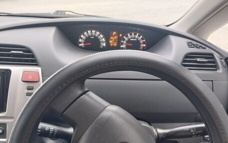 Toyota Ractis I, 2009 год, 565 000 рублей, 5 фотография