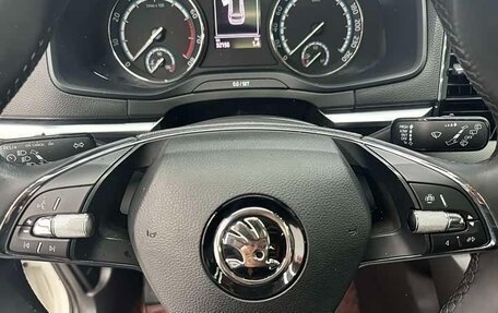 Skoda Karoq I, 2022 год, 2 150 000 рублей, 12 фотография
