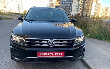 Volkswagen Tiguan II, 2019 год, 2 750 000 рублей, 1 фотография