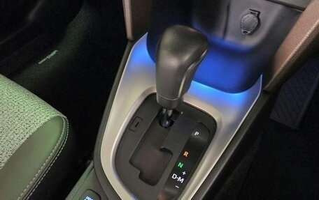 Toyota Yaris Cross, 2021 год, 1 600 000 рублей, 25 фотография