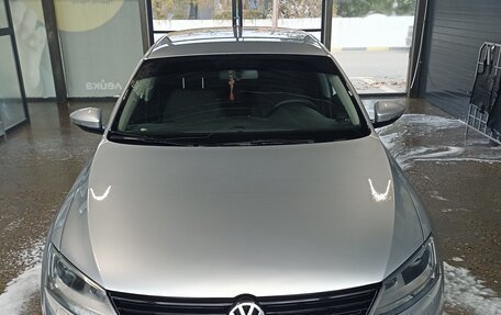 Volkswagen Jetta VI, 2013 год, 900 000 рублей, 4 фотография