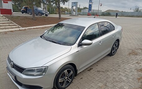 Volkswagen Jetta VI, 2013 год, 900 000 рублей, 8 фотография