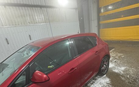 Opel Astra J, 2010 год, 606 000 рублей, 3 фотография