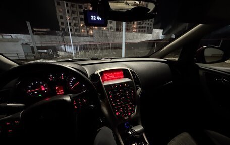 Opel Astra J, 2010 год, 606 000 рублей, 23 фотография