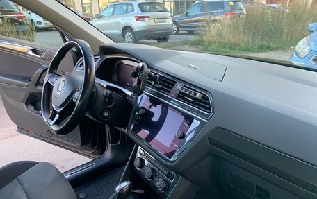 Volkswagen Tiguan II, 2019 год, 2 750 000 рублей, 10 фотография