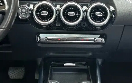 Mercedes-Benz GLA, 2021 год, 2 150 000 рублей, 10 фотография