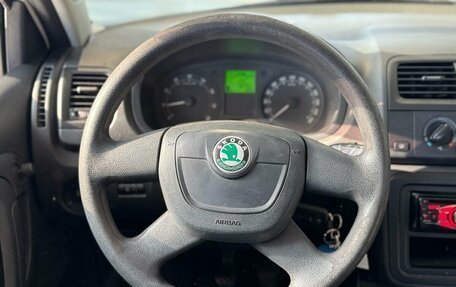 Skoda Fabia II, 2010 год, 399 000 рублей, 10 фотография