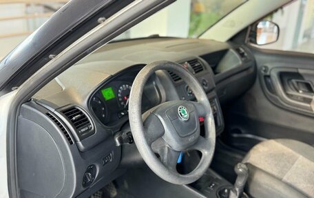 Skoda Fabia II, 2010 год, 399 000 рублей, 17 фотография