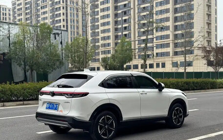 Honda Vezel, 2023 год, 1 400 000 рублей, 11 фотография