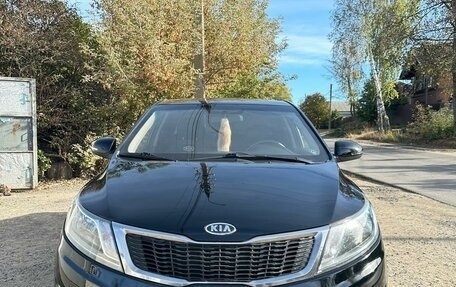 KIA Rio III рестайлинг, 2013 год, 950 000 рублей, 2 фотография