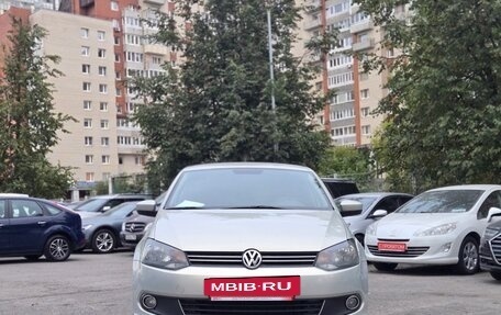 Volkswagen Polo VI (EU Market), 2013 год, 749 000 рублей, 2 фотография