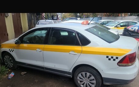 Volkswagen Polo VI (EU Market), 2016 год, 420 000 рублей, 3 фотография