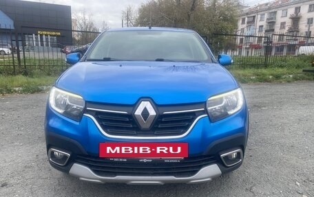 Renault Logan II, 2019 год, 948 000 рублей, 2 фотография