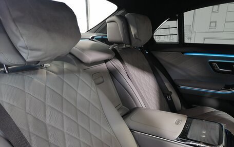 Mercedes-Benz S-Класс, 2024 год, 27 000 000 рублей, 21 фотография