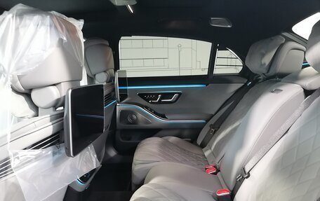 Mercedes-Benz S-Класс, 2024 год, 27 000 000 рублей, 17 фотография
