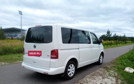Volkswagen Caravelle T5, 2012 год, 1 750 000 рублей, 5 фотография