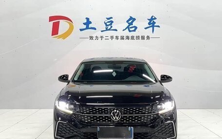 Volkswagen Passat B8 рестайлинг, 2021 год, 2 400 000 рублей, 2 фотография