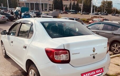 Renault Logan II, 2015 год, 595 000 рублей, 3 фотография