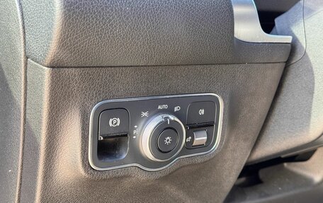 Mercedes-Benz GLB, 2020 год, 3 750 000 рублей, 11 фотография
