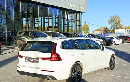 Volvo V60 II, 2018 год, 2 385 000 рублей, 6 фотография