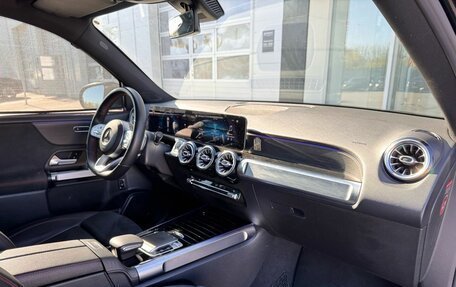 Mercedes-Benz GLB, 2020 год, 3 750 000 рублей, 29 фотография