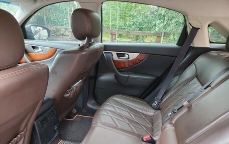 Infiniti QX70, 2014 год, 2 650 000 рублей, 10 фотография