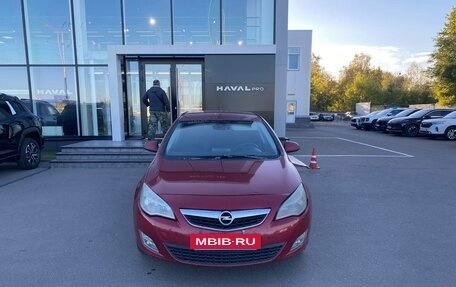 Opel Astra J, 2010 год, 728 000 рублей, 2 фотография