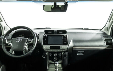 Toyota Land Cruiser Prado 150 рестайлинг 2, 2017 год, 3 999 585 рублей, 13 фотография