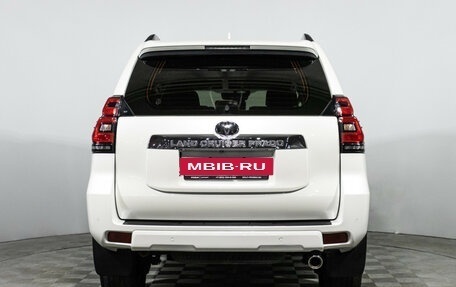 Toyota Land Cruiser Prado 150 рестайлинг 2, 2017 год, 3 999 585 рублей, 6 фотография