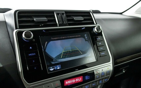 Toyota Land Cruiser Prado 150 рестайлинг 2, 2017 год, 3 999 585 рублей, 15 фотография