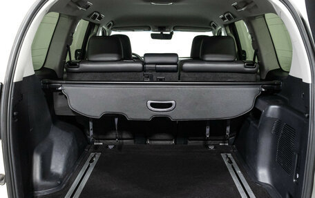 Toyota Land Cruiser Prado 150 рестайлинг 2, 2017 год, 3 999 585 рублей, 24 фотография