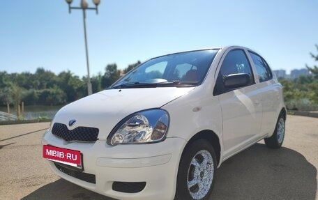 Toyota Vitz, 2004 год, 450 000 рублей, 3 фотография
