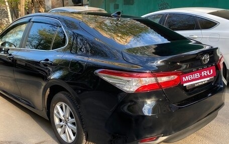 Toyota Camry, 2018 год, 1 800 000 рублей, 4 фотография